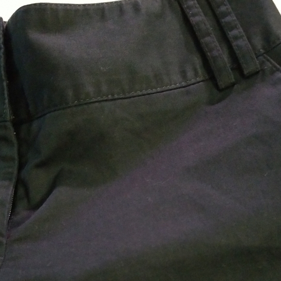 Express Black Women's Shorts - Picture 3 of 3